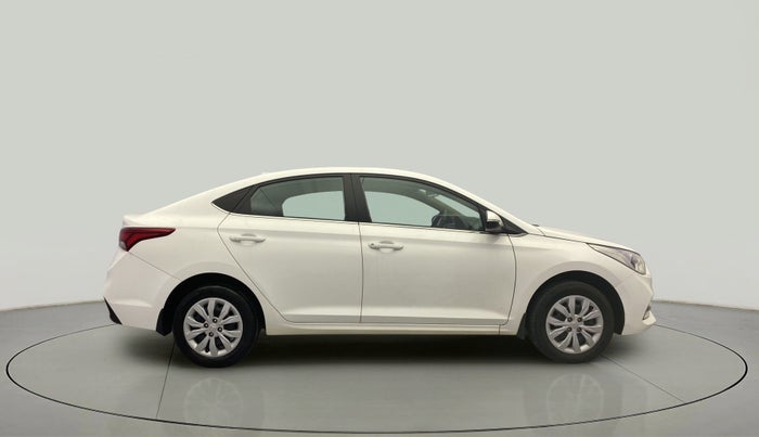 2018 Hyundai Verna 1.4 EX PETROL, Petrol, Manual, 25,887 km, Right Side View