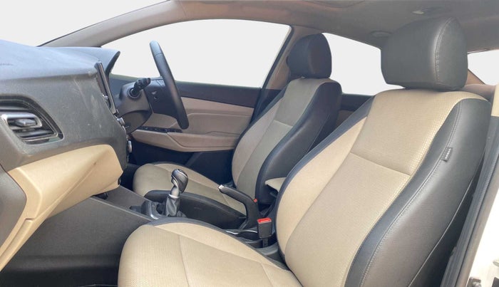 2022 Hyundai Verna SX (O)1.5 VTVT, Petrol, Manual, 12,984 km, Right Side Front Door Cabin