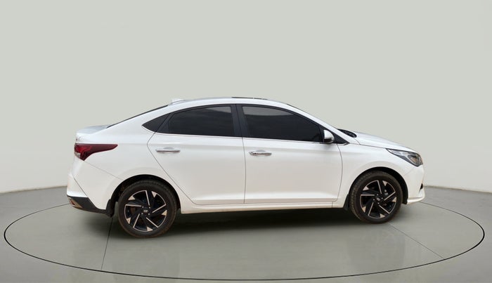 2022 Hyundai Verna SX (O)1.5 VTVT, Petrol, Manual, 12,984 km, Right Side View