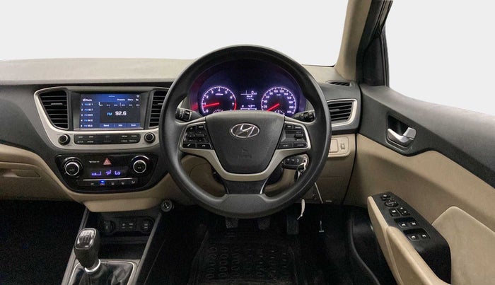 2017 Hyundai Verna 1.6 VTVT SX, Petrol, Manual, 79,384 km, Steering Wheel Close Up