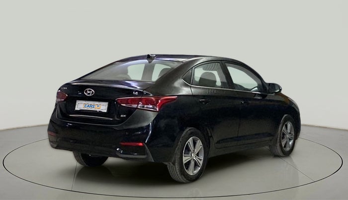 2017 Hyundai Verna 1.6 VTVT SX, Petrol, Manual, 79,384 km, Right Back Diagonal