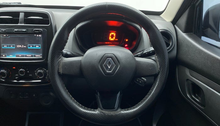 2017 Renault Kwid RXT 1.0, Petrol, Manual, 46,351 km, Steering Wheel Close Up
