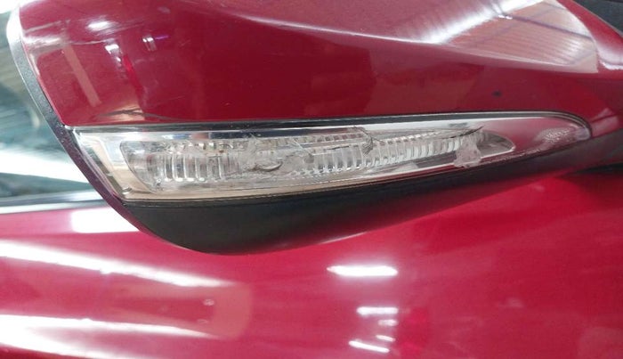 2016 Hyundai Verna FLUIDIC 1.6 CRDI S 4S, Diesel, Manual, 65,029 km, Right rear-view mirror - Indicator light has minor damage