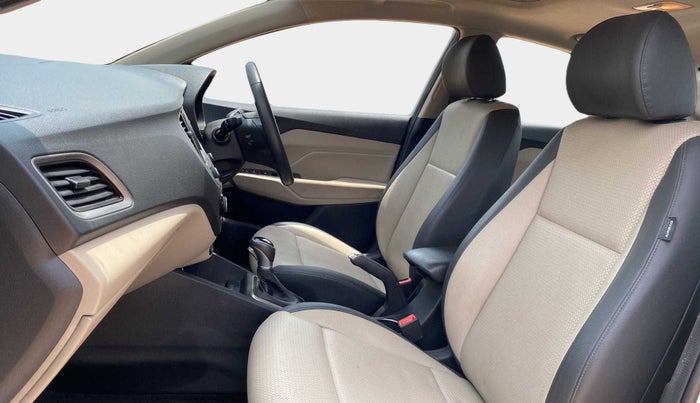 2019 Hyundai Verna 1.6 VTVT SX (O) AT, Petrol, Automatic, 49,820 km, Right Side Front Door Cabin