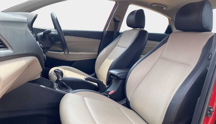 2018 Hyundai Verna 1.6 VTVT SX (O) AT, Petrol, Automatic, 61,288 km, Right Side Front Door Cabin