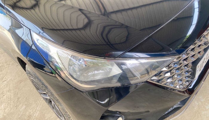 2020 Hyundai Verna S 1.5 PETROL MT, Petrol, Manual, 64,570 km, Right headlight - Clamp has minor damage