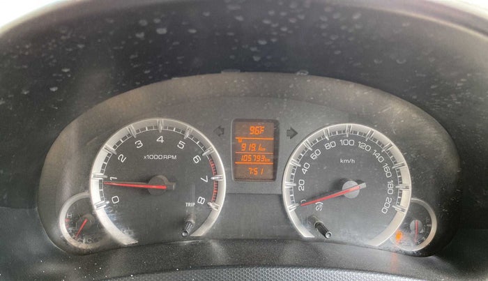 2012 Maruti Swift ZXI, Petrol, Manual, 1,05,772 km, Odometer Image