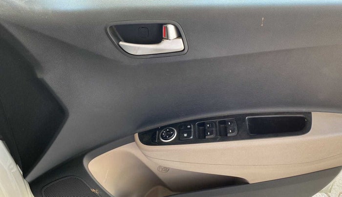 2014 Hyundai Xcent S 1.2, Petrol, Manual, 60,407 km, Driver Side Door Panels Control