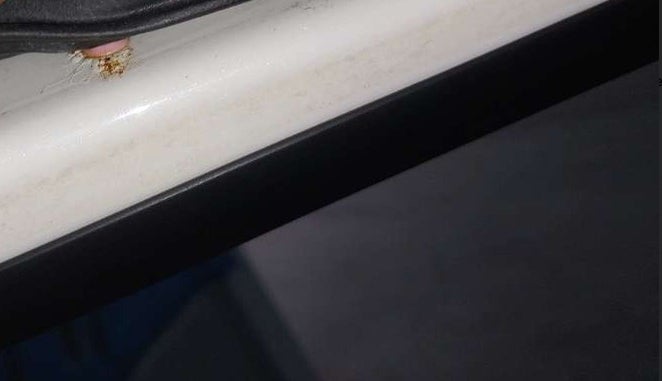 2014 Maruti Swift VXI, Petrol, Manual, 89,872 km, Front passenger door - Slight discoloration