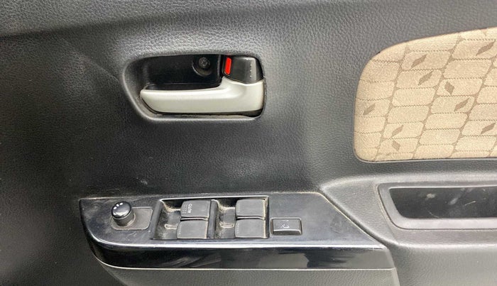 2018 Maruti Wagon R 1.0 VXI, Petrol, Manual, 92,102 km, Driver Side Door Panels Control