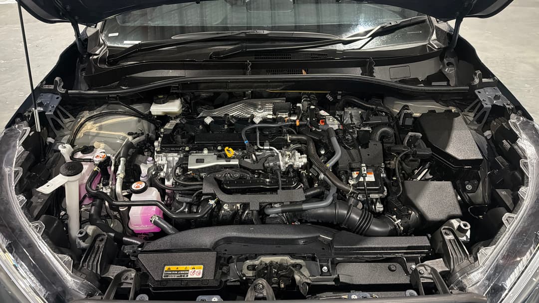 2025 Toyota Corolla Cross Gxl 2WD Hybrid, Automatic, 30395 km, Open Bonnet (Engine)