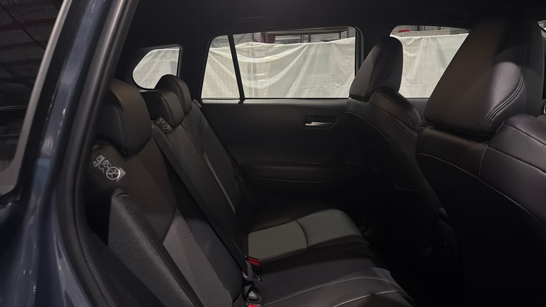 2025 Toyota Corolla Cross Gxl 2WD Hybrid, Automatic, 30395 km, Right Side Rear Door Cabin View
