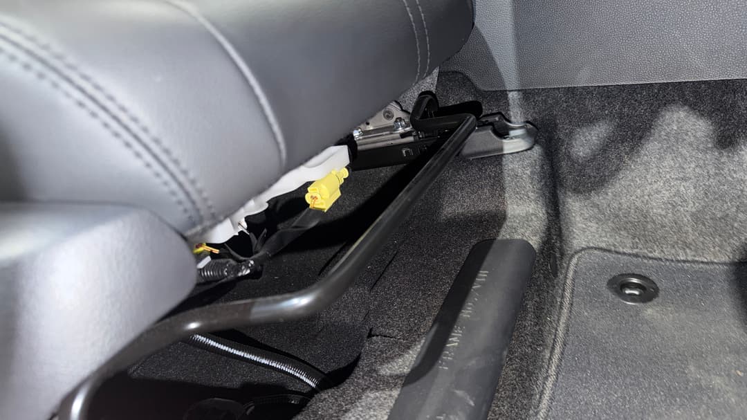 2025 Toyota Corolla Cross Gxl 2WD Hybrid, Automatic, 30395 km, Drivers Side Adjustment Panel