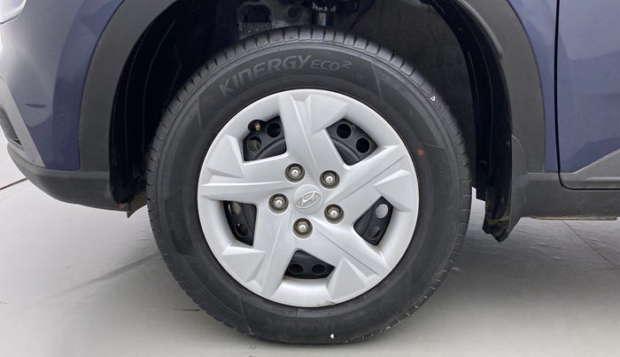 2020 Hyundai VENUE S 1.2, Petrol, Manual, 16,453 km, Left Front Wheel
