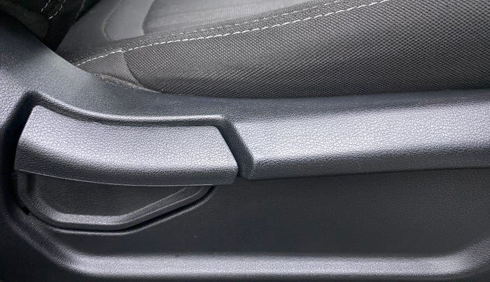 2020 Hyundai VENUE S 1.2, Petrol, Manual, 16,453 km, Driver Side Adjustment Panel