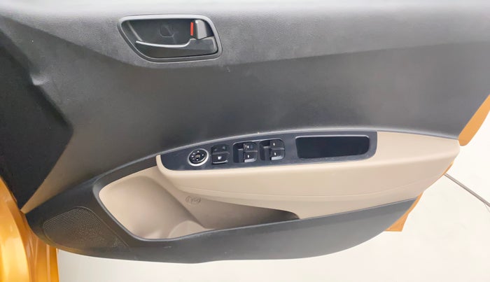 2016 Hyundai Grand i10 MAGNA 1.2 KAPPA VTVT, Petrol, Manual, 76,553 km, Driver Side Door Panels Control