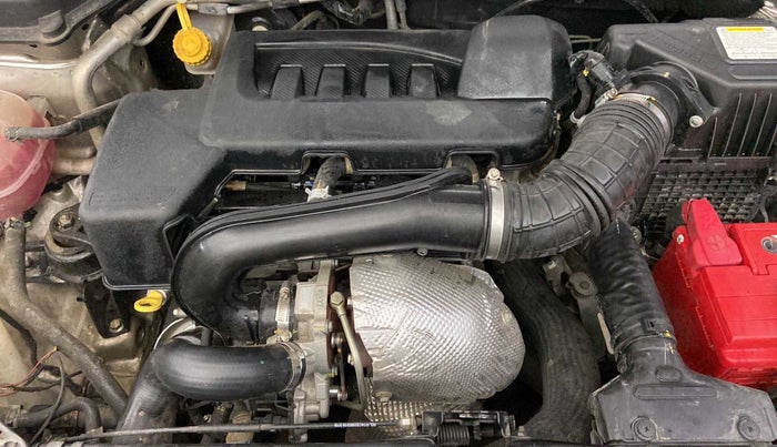 2019 Mahindra XUV300 W6 1.5 DIESEL, Diesel, Manual, 28,660 km, Open Bonet
