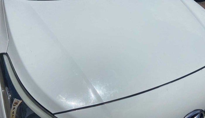 2017 Hyundai Elite i20 SPORTZ 1.2, Petrol, Manual, 75,909 km, Bonnet (hood) - Minor scratches
