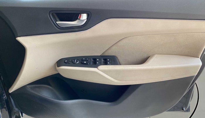 2020 Hyundai Verna SX 1.5 CRDI, Diesel, Manual, 57,247 km, Driver Side Door Panels Control
