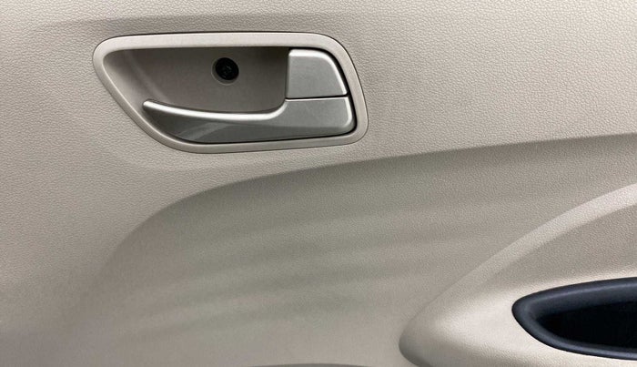 2018 Hyundai NEW SANTRO SPORTZ MT, Petrol, Manual, 37,274 km, Driver Side Door Panels Control