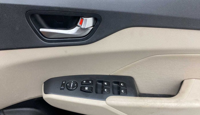 2020 Hyundai Verna S 1.5 PETROL MT, Petrol, Manual, 38,359 km, Driver Side Door Panels Control