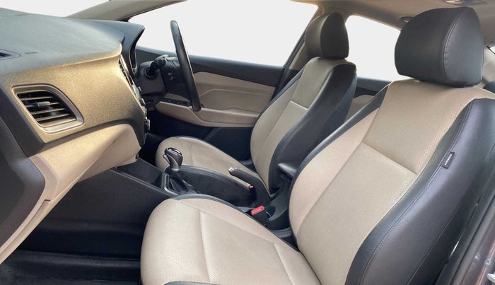 2018 Hyundai Verna 1.6 VTVT SX (O) AT, Petrol, Automatic, 19,792 km, Right Side Front Door Cabin