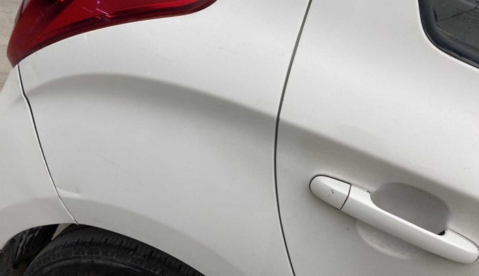 2014 Hyundai i20 SPORTZ 1.2, Petrol, Manual, 78,713 km, Right quarter panel - Minor scratches