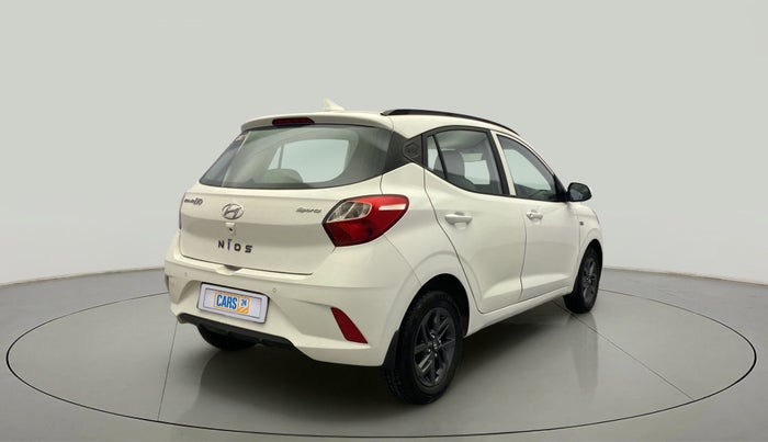 2022 Hyundai GRAND I10 NIOS SPORTZ AMT 1.2 KAPPA VTVT, Petrol, Automatic, 13,004 km, Right Back Diagonal