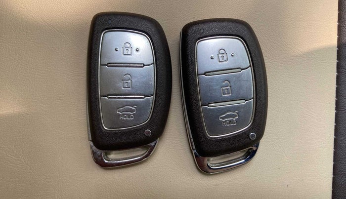 2014 Hyundai Grand i10 SPORTZ 1.2 KAPPA VTVT, Petrol, Manual, 24,833 km, Key Close Up