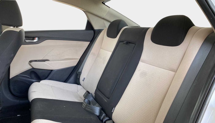 2019 Hyundai Verna 1.6 VTVT SX, Petrol, Manual, 15,047 km, Right Side Rear Door Cabin