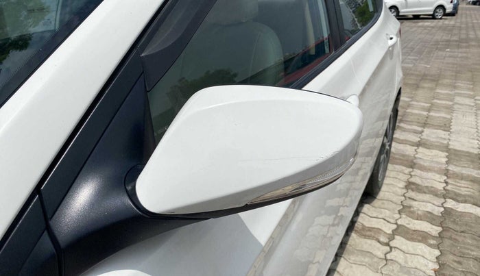 2017 Hyundai Verna 1.6 VTVT SX, Petrol, Manual, 29,279 km, Left rear-view mirror - Minor scratches