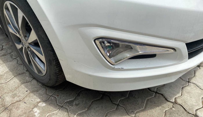 2017 Hyundai Verna 1.6 VTVT SX, Petrol, Manual, 29,279 km, Front bumper - Minor scratches