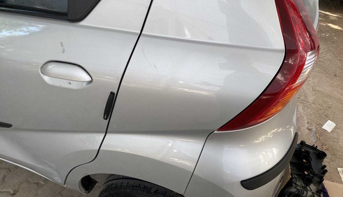 2018 Datsun Redi Go T(O) 1.0 AMT, Petrol, Automatic, 27,960 km, Left quarter panel - Minor scratches