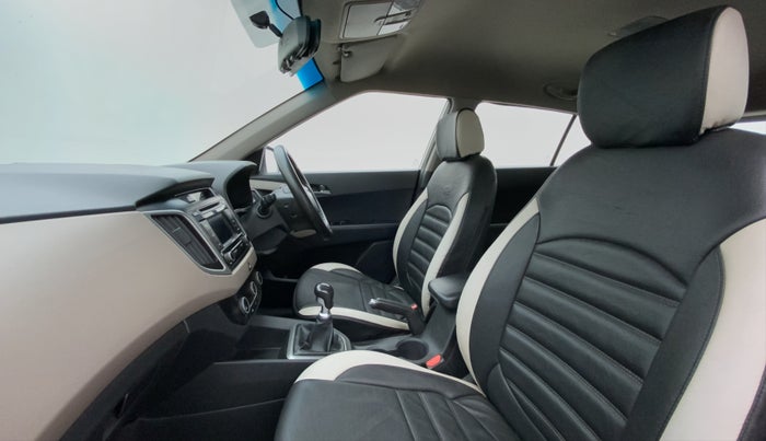 2015 Hyundai Creta 1.6 S, Petrol, Manual, Right Side Front Door Cabin