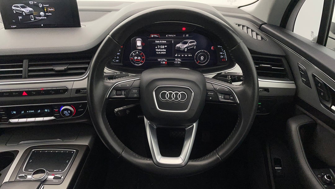 2018 Audi Q7 3.0 Tdi Quattro, Automatic, 101276 km, Steering Wheel Close-up