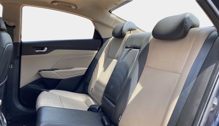 2021 Hyundai Verna SX (O) 1.5 VTVT IVT, Petrol, Automatic, 26,940 km, Right Side Rear Door Cabin