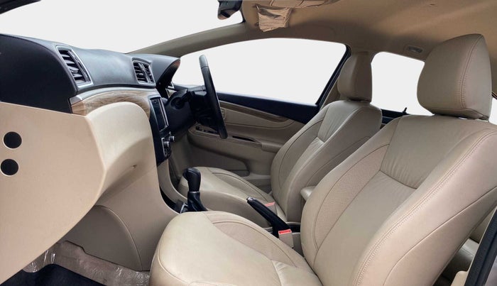 2020 Maruti Ciaz ALPHA  AT 1.5 SHVS PETROL, Petrol, Automatic, 12,867 km, Right Side Front Door Cabin