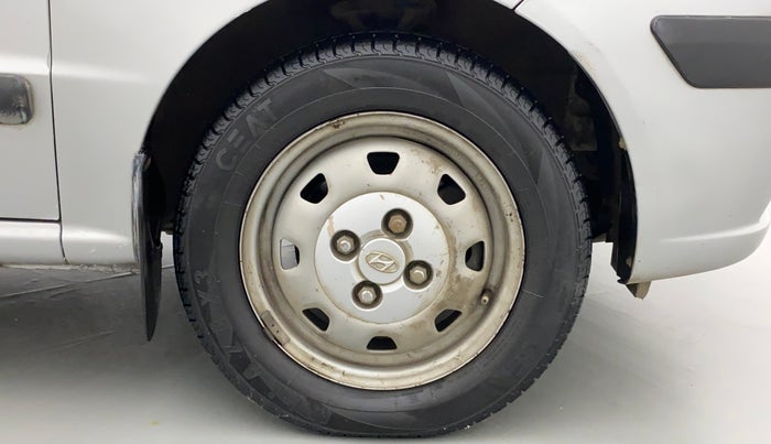 2012 Hyundai Santro Xing GL PLUS, CNG, Manual, 1,06,540 km, Right Front Wheel