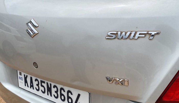 2014 Maruti Swift VXI, Petrol, Manual, 95,421 km, Dicky (Boot door) - Slightly dented