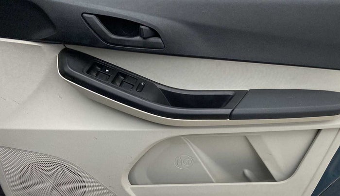 2023 Tata TIAGO EV XT LONG RANGE, Electric, Automatic, 9,789 km, Driver Side Door Panels Control