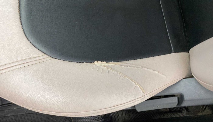 2014 Hyundai Xcent SX 1.2 (O), Petrol, Manual, 62,570 km, Front left seat (passenger seat) - Seat side trim has minor damage