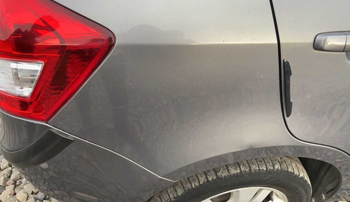 2015 Maruti Swift Dzire ZXI, Petrol, Manual, 65,005 km, Right quarter panel - Minor scratches