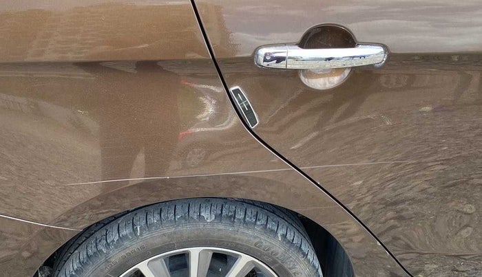 2018 Maruti Ciaz ALPHA  AT 1.5 SHVS PETROL, Petrol, Automatic, 84,684 km, Right quarter panel - Minor scratches