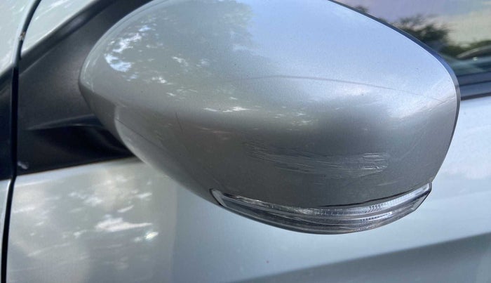 2016 Maruti Ciaz VXI+, Petrol, Manual, 93,290 km, Left rear-view mirror - Minor scratches