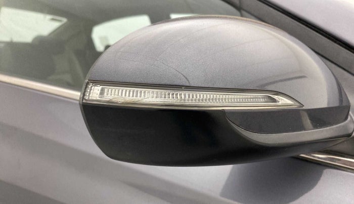 2018 Hyundai Verna 1.6 VTVT SX O, Petrol, Manual, 58,549 km, Right rear-view mirror - Indicator light not working