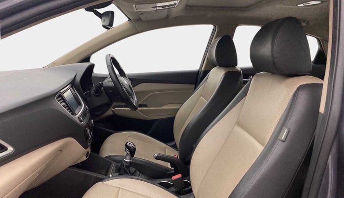 2018 Hyundai Verna 1.6 VTVT SX O, Petrol, Manual, 58,549 km, Right Side Front Door Cabin