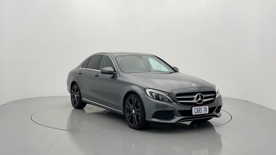 Right Front Diagonal (45- Degree) View