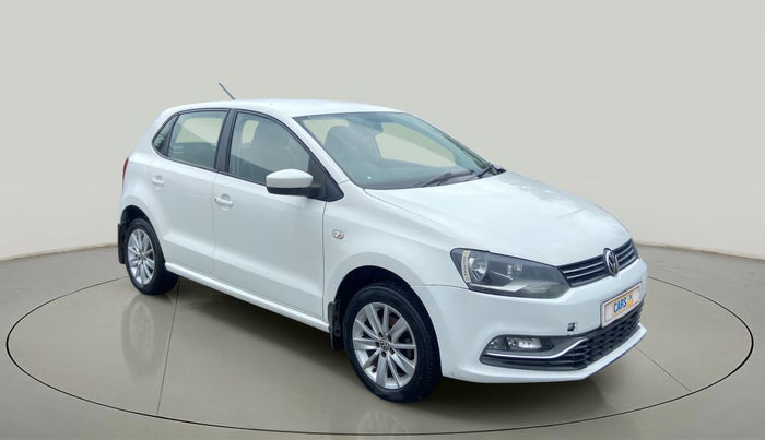 2015 Volkswagen Polo HIGHLINE1.2L, Petrol, Manual, 97,914 km, Right Front Diagonal