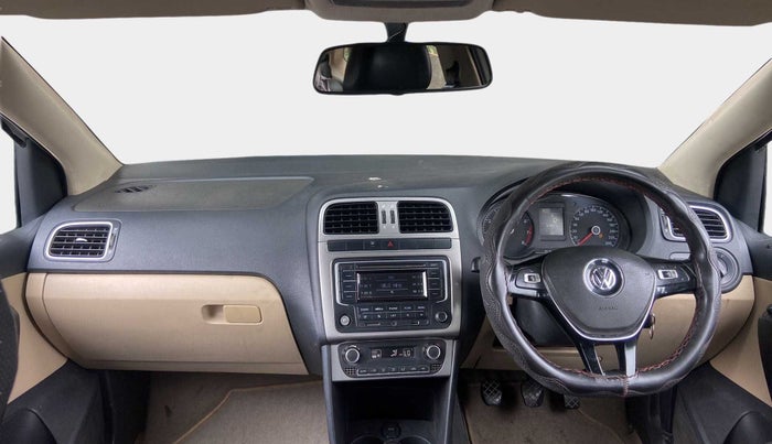 2015 Volkswagen Polo HIGHLINE1.2L, Petrol, Manual, 97,914 km, Dashboard