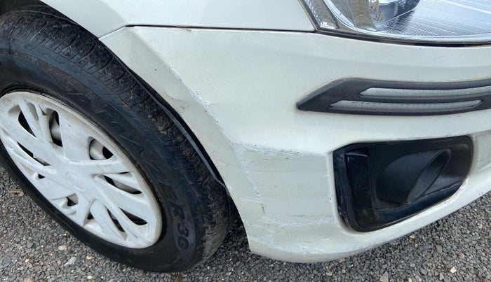 2016 Maruti Swift LXI, Petrol, Manual, 24,750 km, Front bumper - Minor scratches